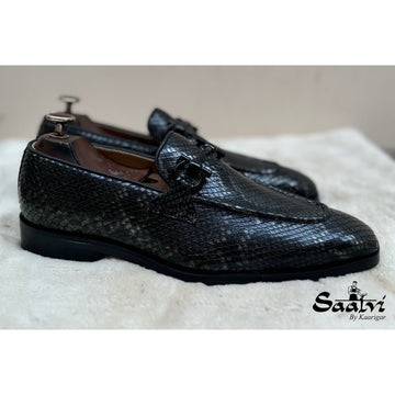 Laredeo Black