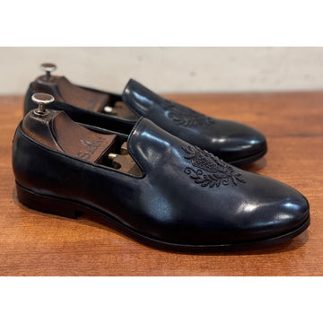 Black Crest Embroidery Slipon