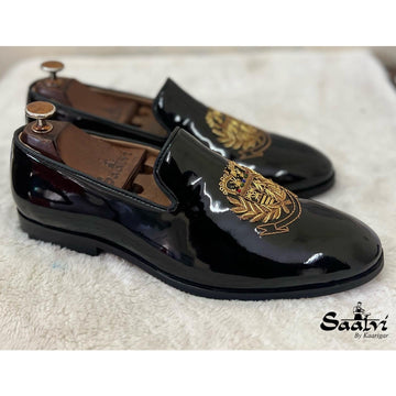 Royal Emblem Patent Black