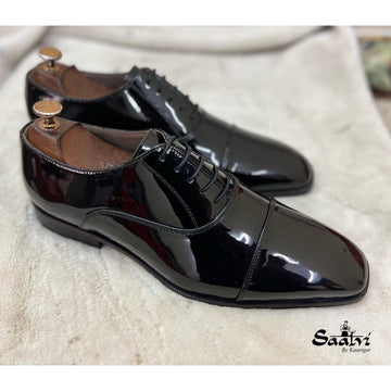 Cap Toe Oxford Patent Laceup