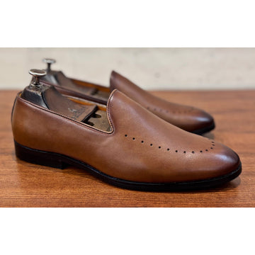 Tan Classic Loafers With Vamp Punch
