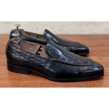 Classic Black Croco Loafers T