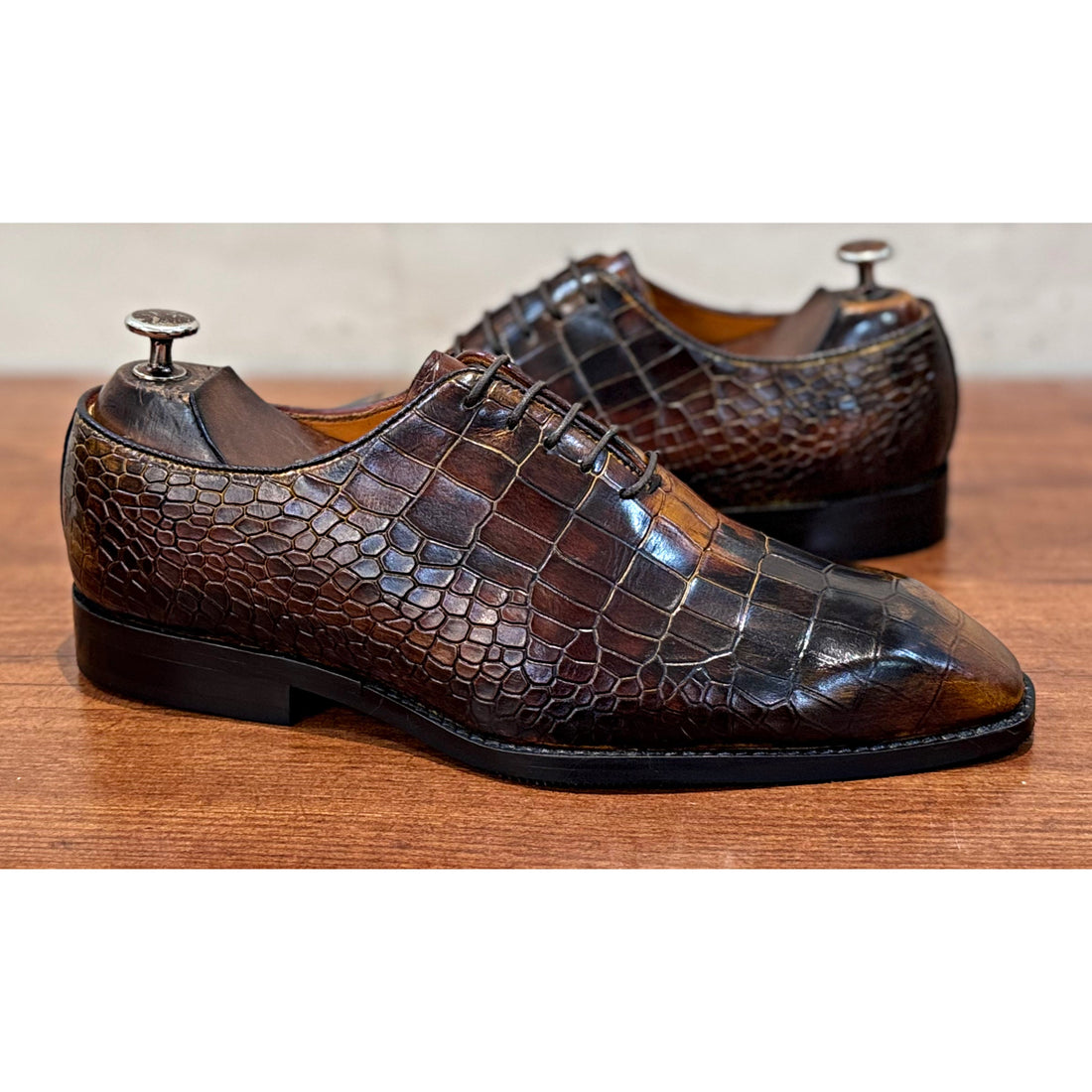Amber Croc Oxfords Italia