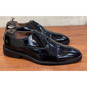 Patent Oxford Croco Laceups