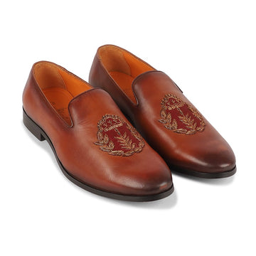 Dual Tone Slipon With Crown Embroidery