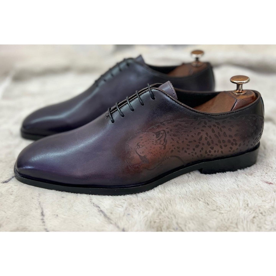 Classic Wholecut Oxford Tiger Hand Patina