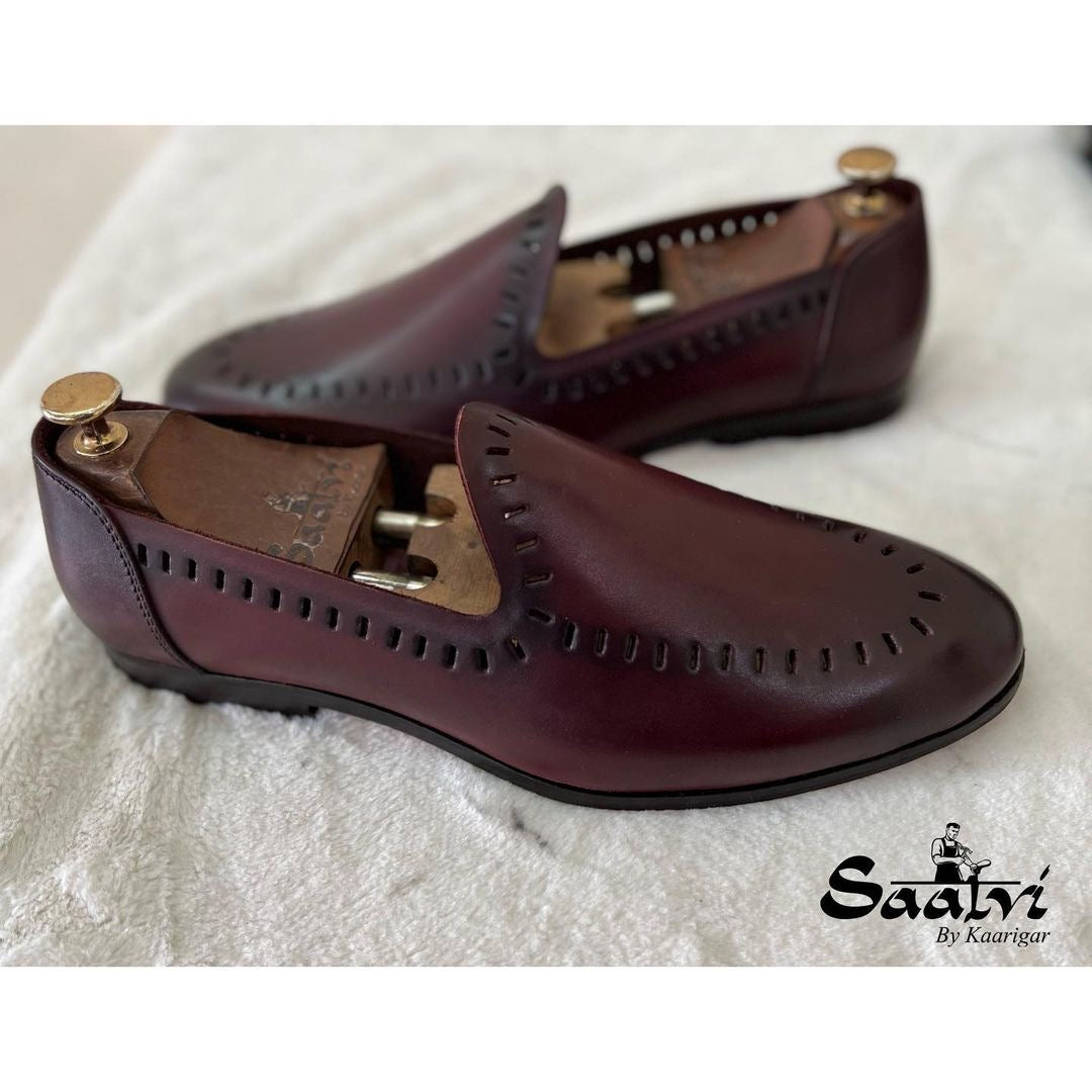 Cut Work Jutti Bordo